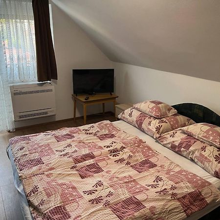 Апартаменти Talaber Vendeghaz Вонярцвашгедь Екстер'єр фото